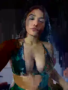 Snapshot of Laurapocah chatting on December 19, 2025, 7:05 pm Laurapocah online show from December 19, 2025, 7:05 pm