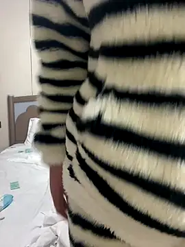 chunxiaoquqn online show from January 5, 2026, 6:11 pm