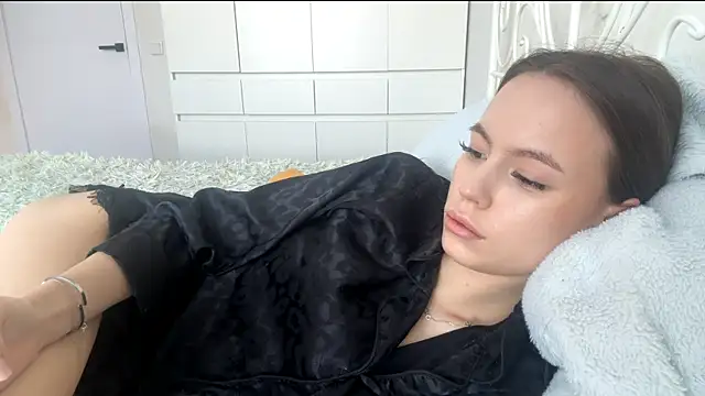 KitCerveny online show from February 12, 2026, 7:19 am