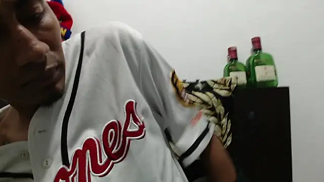 Snapshot of negrito_sexxxo chatting on January 18, 2026, 5:22 am negrito sexxxo online show from January 18, 2026, 5:22 am