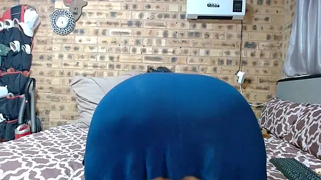 Snapshot of AFRICANBOOTYLICIOUS chatting on July 14, 2026, 2:27 am AFRICANBOOTYLICIOUS online show from July 14, 2026, 2:27 am