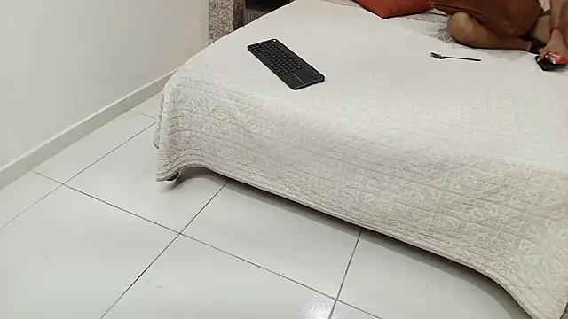 Snapshot of zoe_bermudez chatting on December 18, 2025, 1:26 pm zoe bermudez online show from December 18, 2025, 1:26 pm