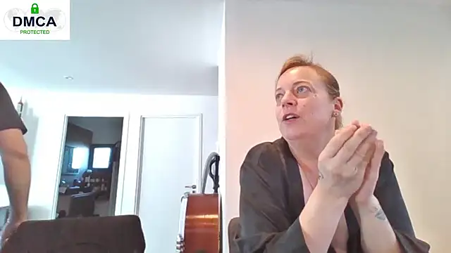 Miss-Chupagirly online show from April 15, 2026, 7:14 am