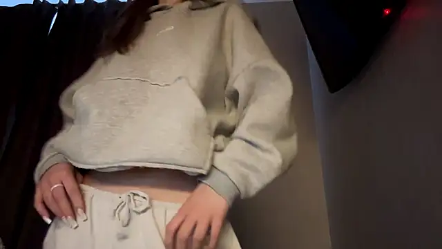 lisa montana online show from January 7, 2026, 8:41 am