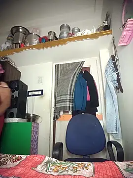 Snapshot of Cutie_Tumpa_ chatting on December 18, 2025, 6:56 pm Cutie Tumpa online show from December 18, 2025, 6:56 pm