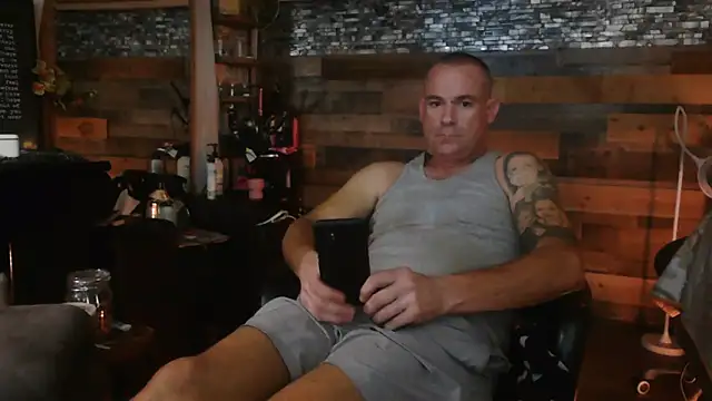 MISTERANDDEMI online show from March 18, 2026, 10:32 pm