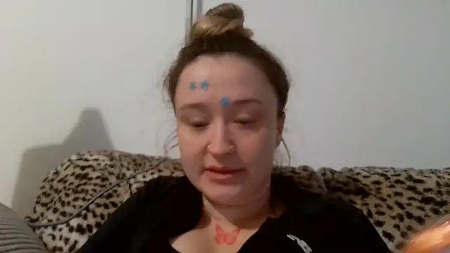 LilyLuck  online show from March 6, 2026, 4:57 pm