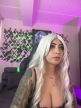 Violette-18 online show from December 19, 2025, 10:34 pm