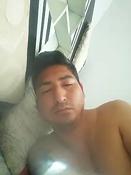 Yrresistible666 online show from February 2, 2026, 4:06 pm