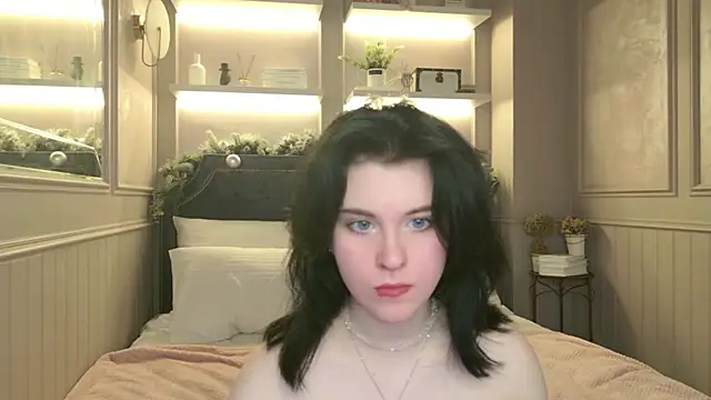 Milana Cold online show from January 9, 2026, 5:47 am