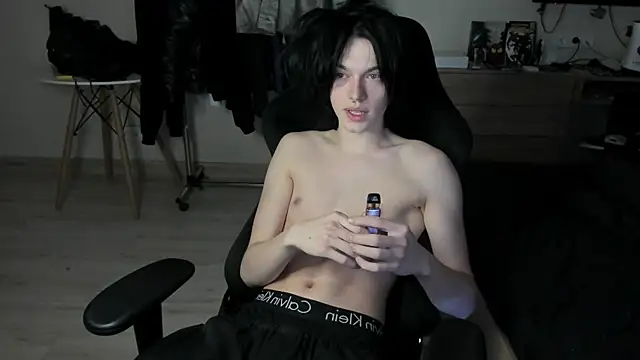 Snapshot of JohnGaliano chatting on May 25, 2026, 9:46 pm JohnGaliano online show from May 25, 2026, 9:46 pm