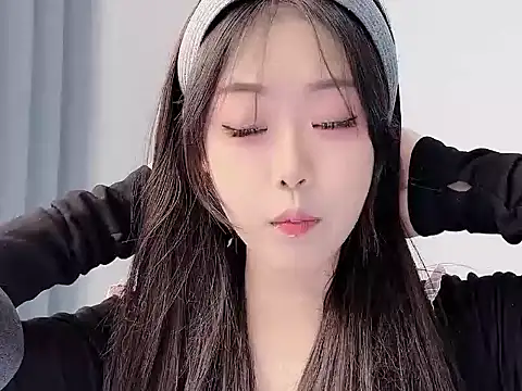 smalldaisy online show from January 12, 2026, 2:07 am