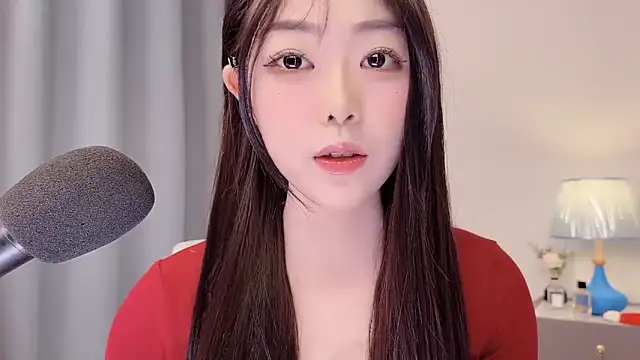 smalldaisy online show from April 5, 2026, 2:29 am