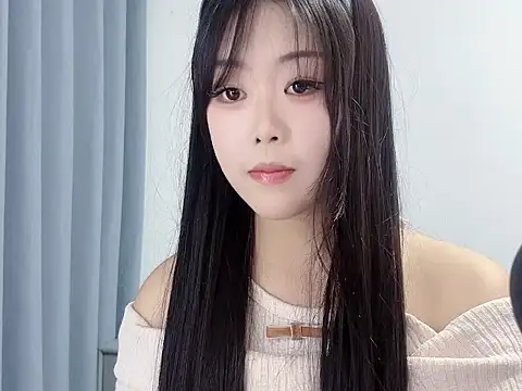 smalldaisy online show from December 23, 2025, 7:07 am