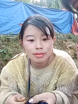 Snapshot of chloe-ri chatting on December 19, 2025, 8:17 am chloe-ri online show from December 19, 2025, 8:17 am