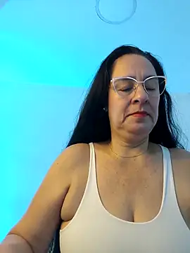 KiaraFoster online show from April 15, 2026, 11:16 am