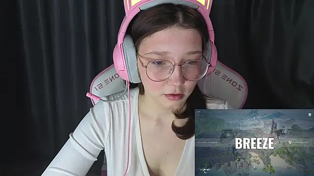 Pink-Aura- online show from January 14, 2026, 6:22 pm