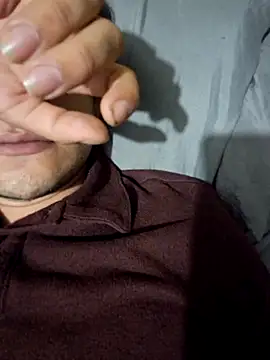 Snapshot of angelm123456 chatting on December 21, 2025, 3:08 am angelm123456 online show from December 21, 2025, 3:08 am