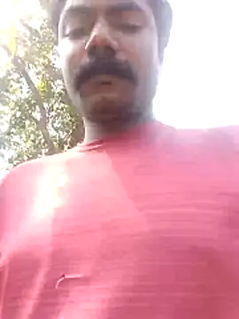 Snapshot of Tamilpaiyan07 chatting on February 4, 2026, 8:31 am Tamilpaiyan07 online show from February 4, 2026, 8:31 am