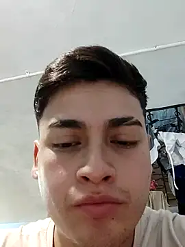 etmonstiv online show from December 19, 2025, 10:34 pm