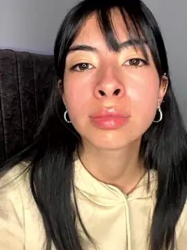 junorise23 online show from January 13, 2026, 4:16 am