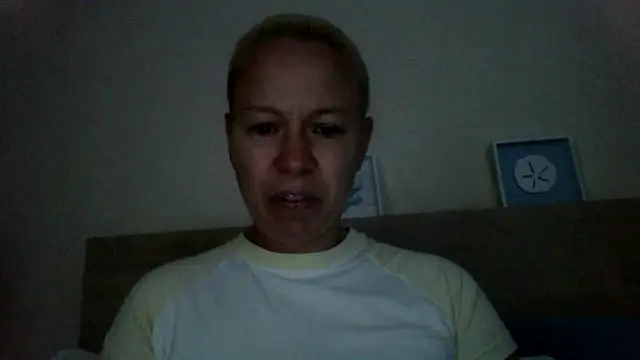 jennyblondeuk online show from April 18, 2026, 6:32 pm