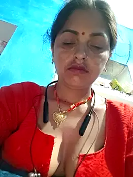 Mahima rani34 online show from February 15, 2026, 11:36 pm