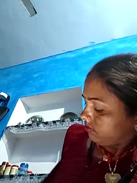 Mahima rani34 online show from February 14, 2026, 11:49 pm