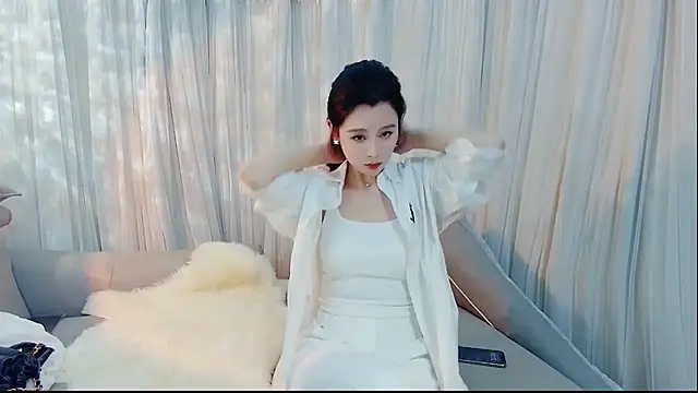 HCOCO online show from April 14, 2026, 2:00 pm