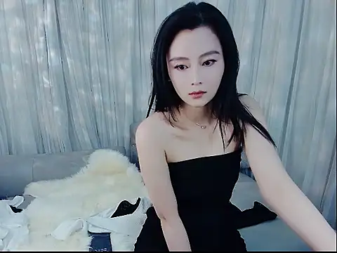 HCOCO online show from April 19, 2026, 1:23 pm