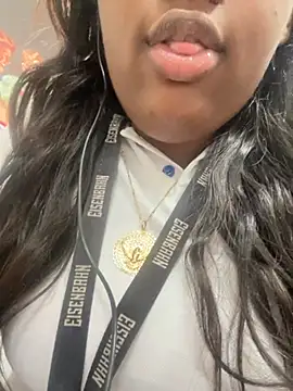 Snapshot of amorasecy chatting on June 19, 2026, 4:57 pm amorasecy online show from June 19, 2026, 4:57 pm