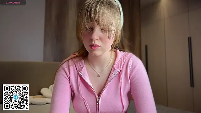 steffi meoww online show from April 7, 2026, 9:16 pm