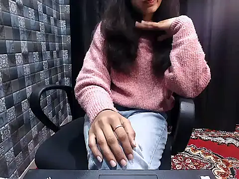 Oily boobs online show from December 22, 2025, 1:11 pm