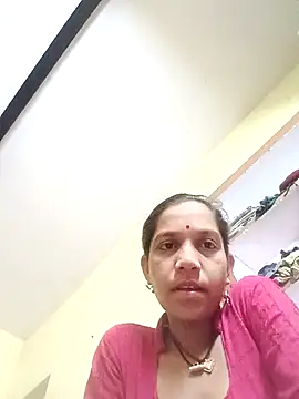 Karishma singh online show from February 17, 2026, 9:12 pm