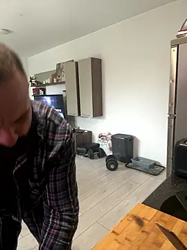 DamonSalvatore2 online show from January 16, 2026, 10:41 am