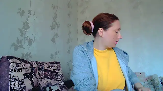 CrystallAngel online show from April 17, 2026, 2:20 pm