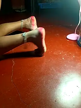 Hot-Angale online show from April 16, 2026, 6:30 pm