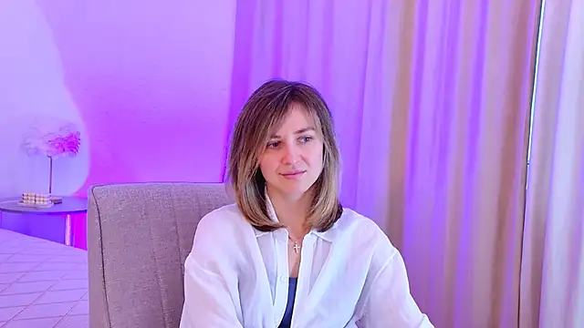 EmeraldGlow online show from March 27, 2026, 2:40 pm