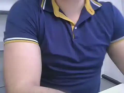 kingmiko12 online show from April 10, 2026, 1:07 pm