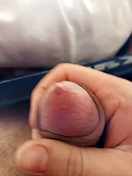 kingmiko12 online show from January 12, 2026, 2:13 pm