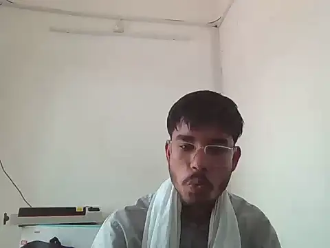 Snapshot of badaa_lund chatting on June 9, 2026, 9:21 am badaa lund online show from June 9, 2026, 9:21 am