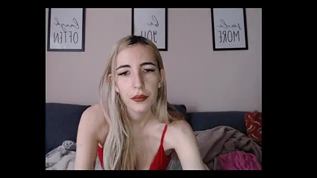 Snapshot of BarbieBlondieGirl chatting on May 23, 2026, 12:15 pm BarbieBlondieGirl online show from May 23, 2026, 12:15 pm