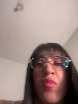 ValentinaEvanz online show from May 25, 2026, 11:14 pm