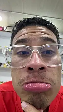 Snapshot of Latin_Paisa_Boy chatting on February 18, 2026, 5:09 pm Latin Paisa Boy online show from February 18, 2026, 5:09 pm