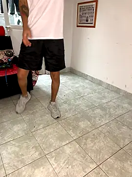 Snapshot of Latin_Paisa_Boy chatting on January 5, 2026, 9:18 pm Latin Paisa Boy online show from January 5, 2026, 9:18 pm