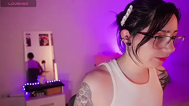 miami 18  online show from February 15, 2026, 1:39 am