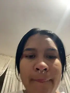 Snapshot of Chloe_cortes chatting on May 20, 2026, 5:37 am Chloe cortes online show from May 20, 2026, 5:37 am
