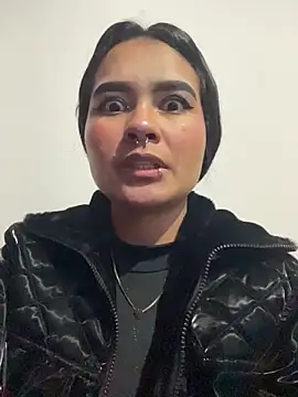 Snapshot of Chloe_cortes chatting on May 24, 2026, 2:33 am Chloe cortes online show from May 24, 2026, 2:33 am