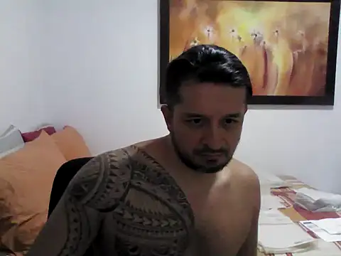 gonzzohunterr online show from April 15, 2026, 5:13 am