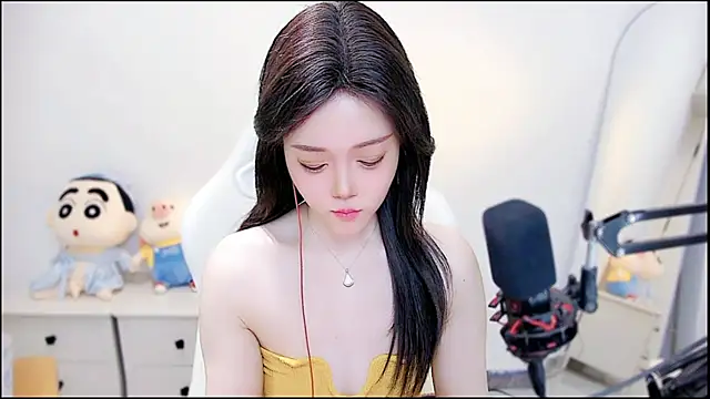 Cindy-dd online show from March 5, 2026, 9:50 am